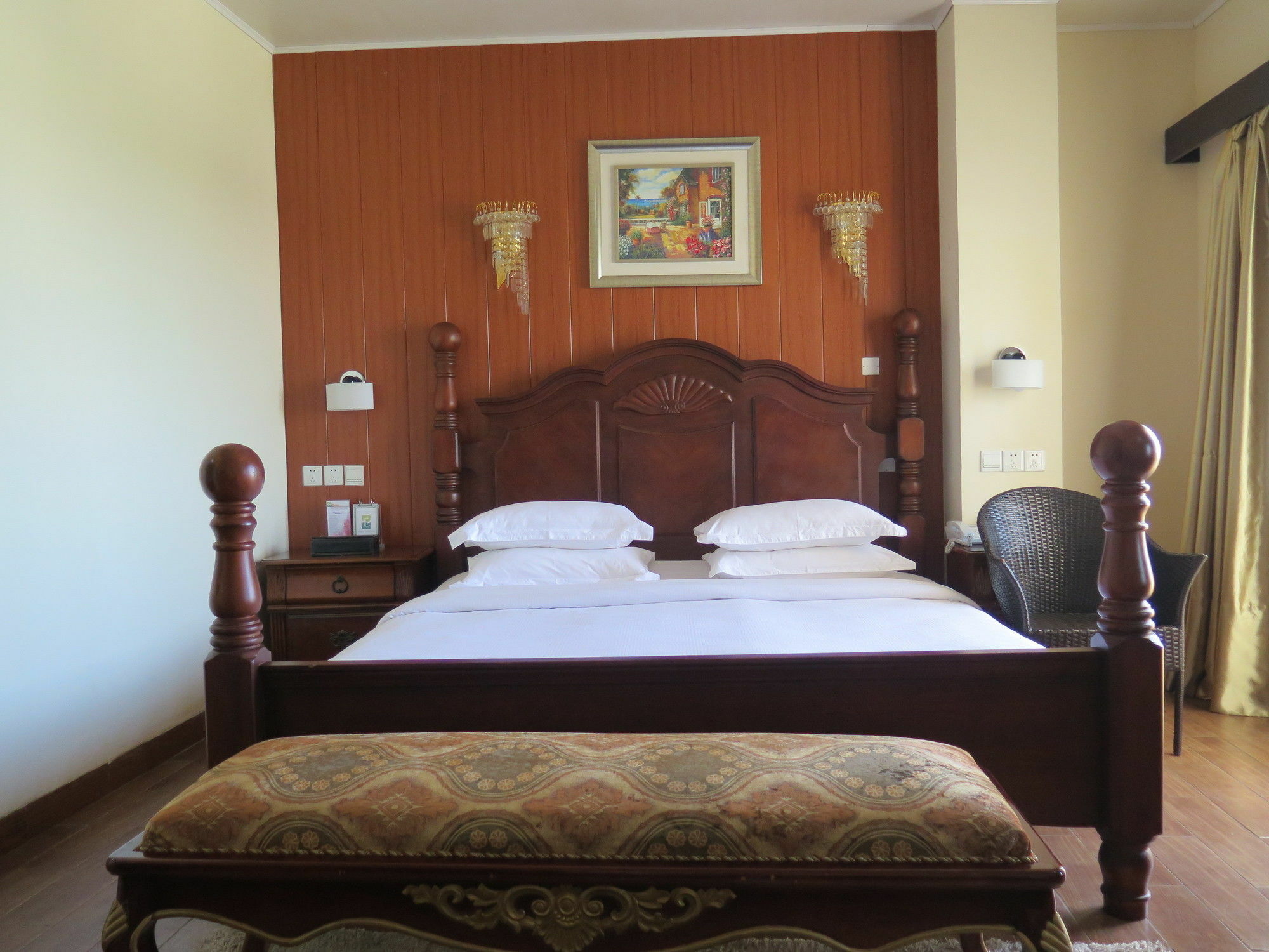 Hotel Essencia Dumaguete City Экстерьер фото